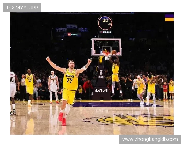 东契奇盛赞里夫斯复出首战表现出色时间限制首次取消带来积极影响 东契奇盛赞里夫斯复出首战表现出色时间限制首次取消带来积极影响