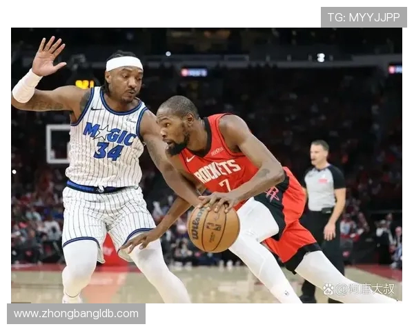 11月NBA比赛集锦多场逆转大战 群星高效发挥抢镜精彩瞬间