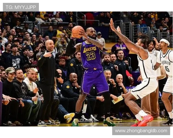 2019NBA中国赛上海站湖人队对阵篮网詹姆斯浓眉哥联手出战 2019NBA中国赛上海站湖人队对阵篮网詹姆斯浓眉哥联手出战